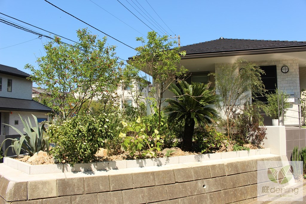 ナチュラルガーデン植栽工事 横須賀市の外構工事とエクステリアの専門店 庭dening