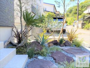 神奈川県横浜市_自然素材を存分に使用する外構