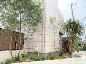 s-3 - 神奈川県横須賀市の外構工事とエクステリアの専門店|庭dening 神奈川県横浜市 オープン外構 縦格子