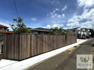 目隠しフェンス　木製　アイアンウッド